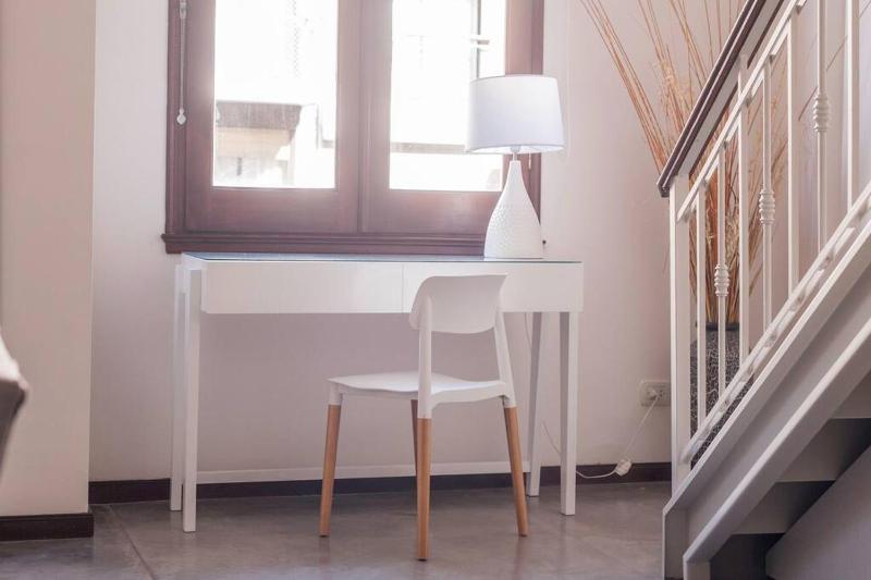 Minimalist style luxury loft with daily maid service - image 11
