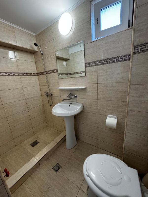 Triple Room with Private Bathroom image 1