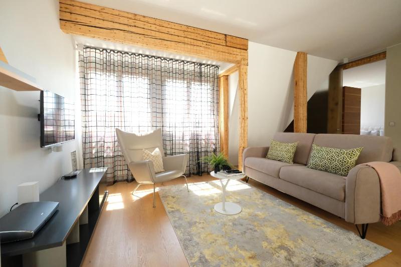 Luxury Two-Bedroom Apartment with View image 2