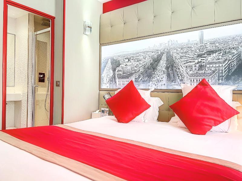 Double Room image 3