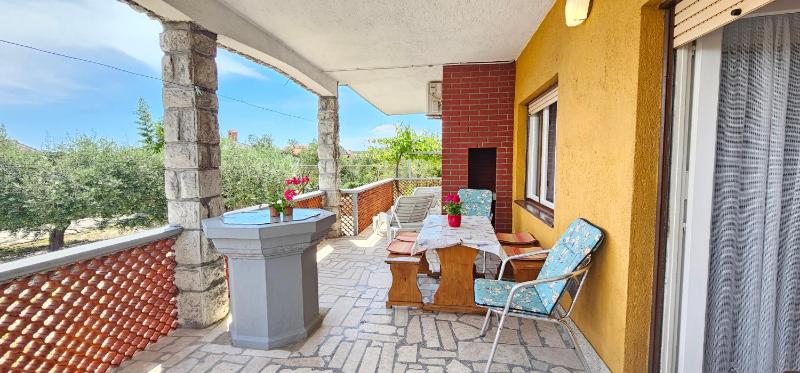 Apartment with Garden View image 1