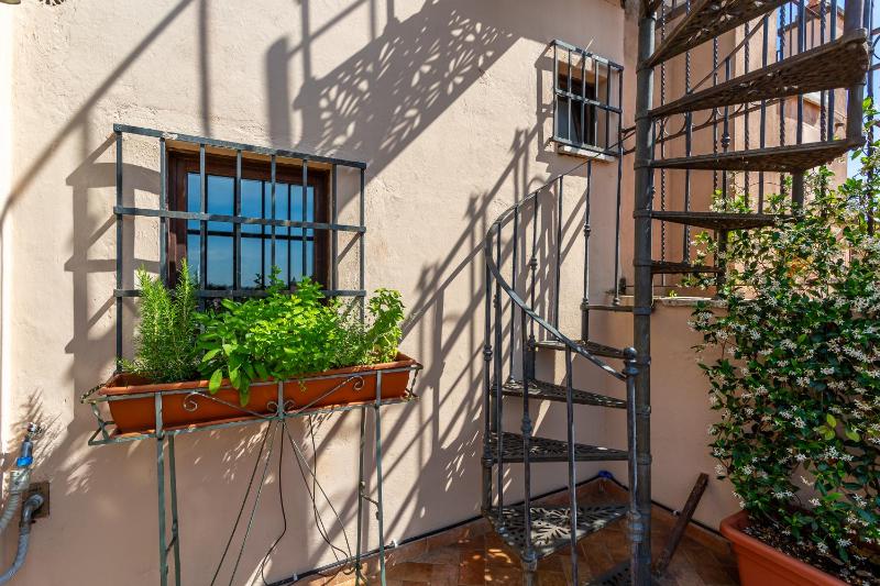 iFlat Campo de' Fiori Panoramic Penthouse - image 7