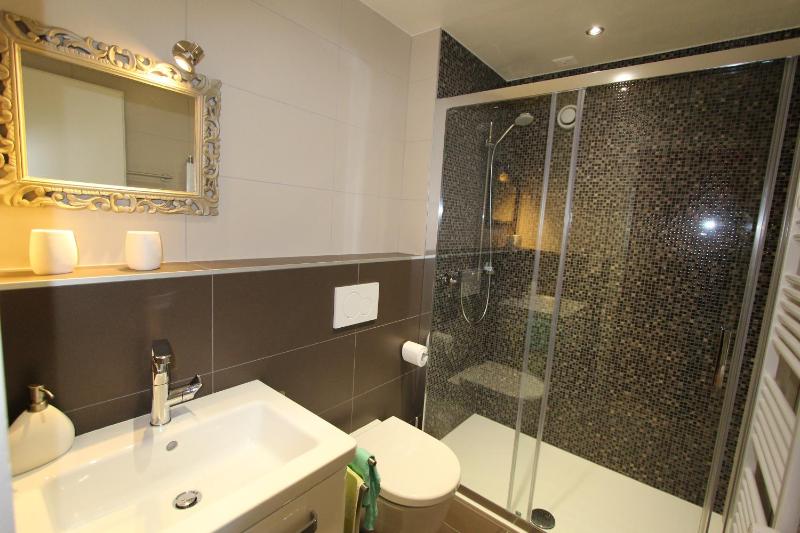 Apartment image 3