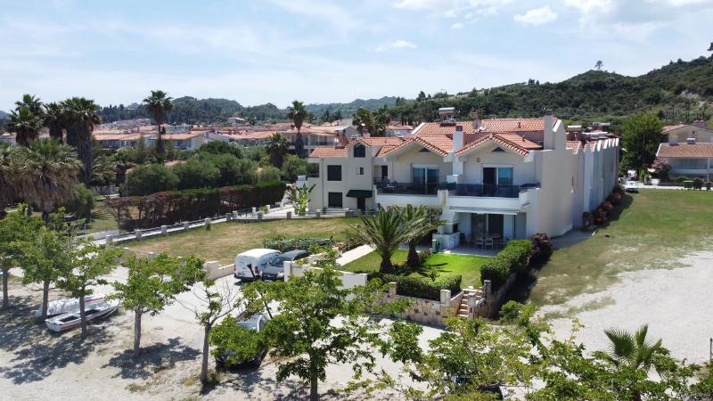 Villa image 2