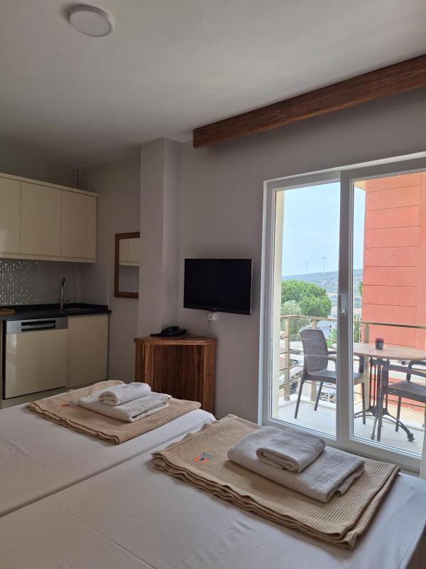 Apartment with View and Balcony image 4