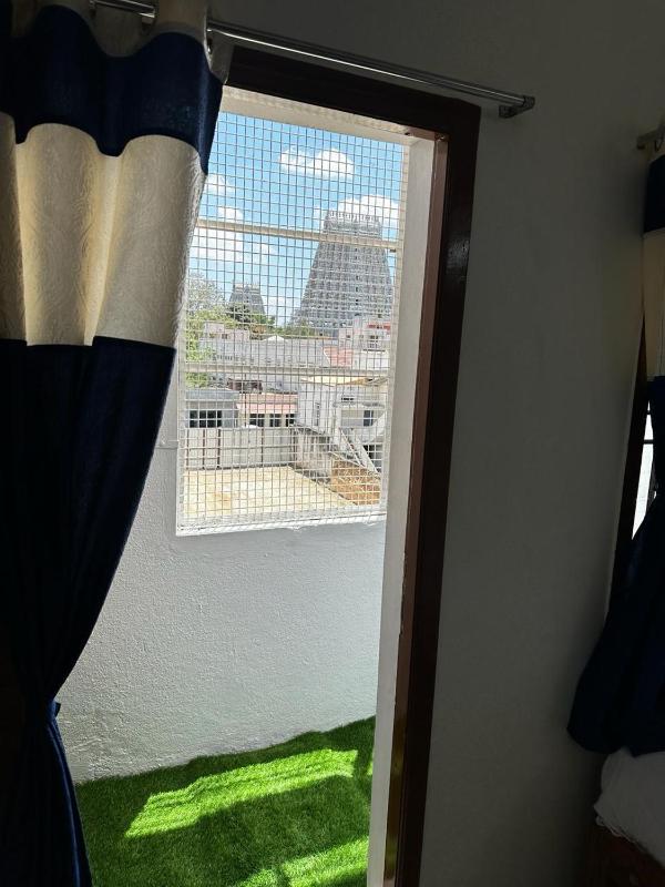 Temple View Home Stay - image 9