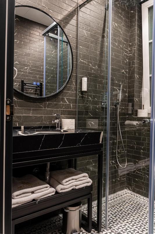 Art Gallery Boutique Hotel - image 2