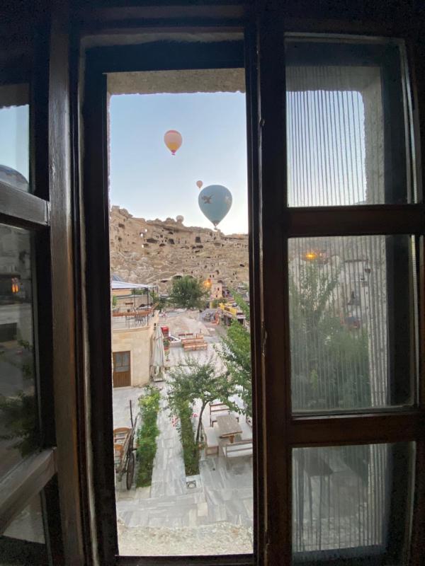 Double Room with Mountain View image 1