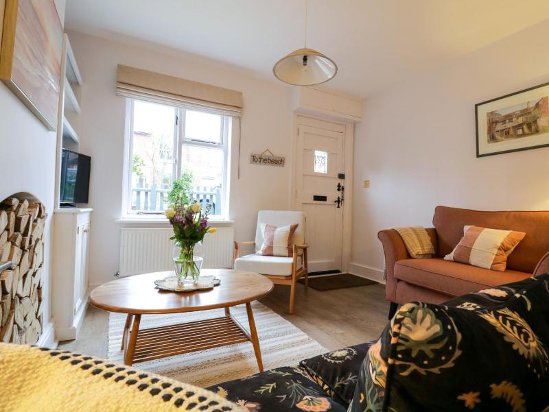 Compass Cottage - image 16