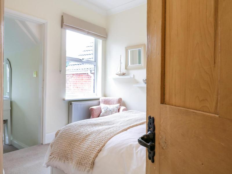 Compass Cottage - image 23