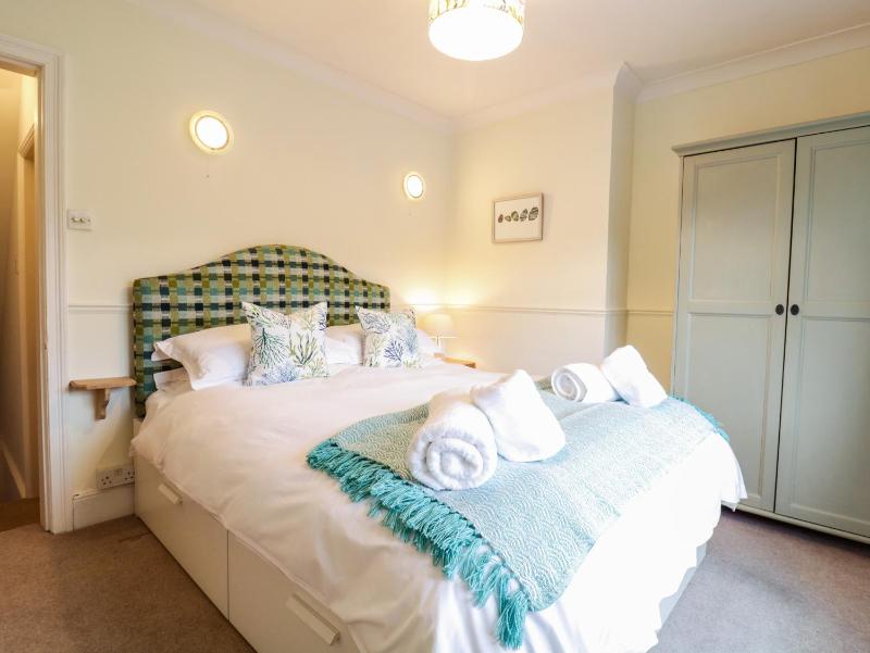 Compass Cottage - image 28