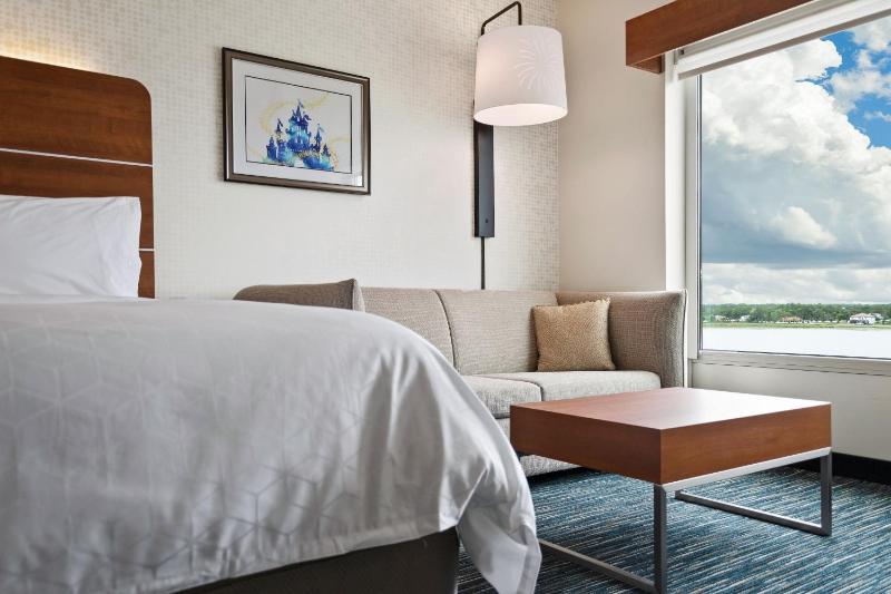Queen Suite with Two Queen Beds and Sofa Bed image 4