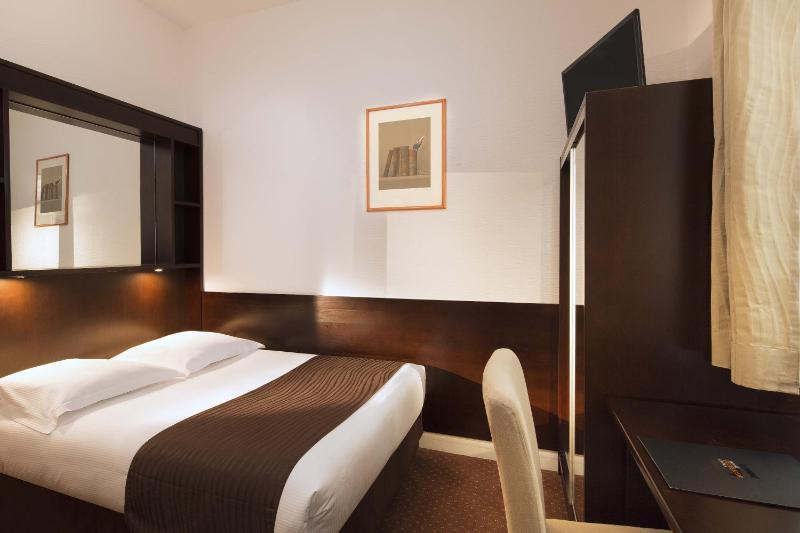 Single Room image 1