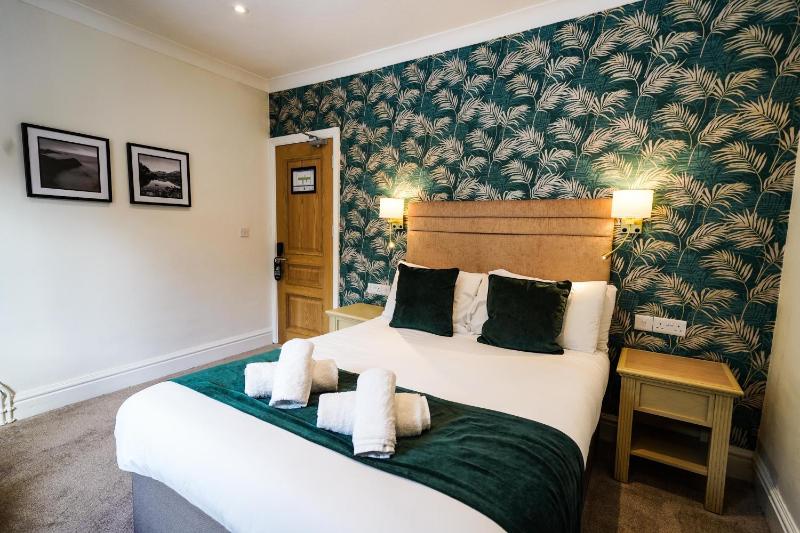 Classic Double Room image 1