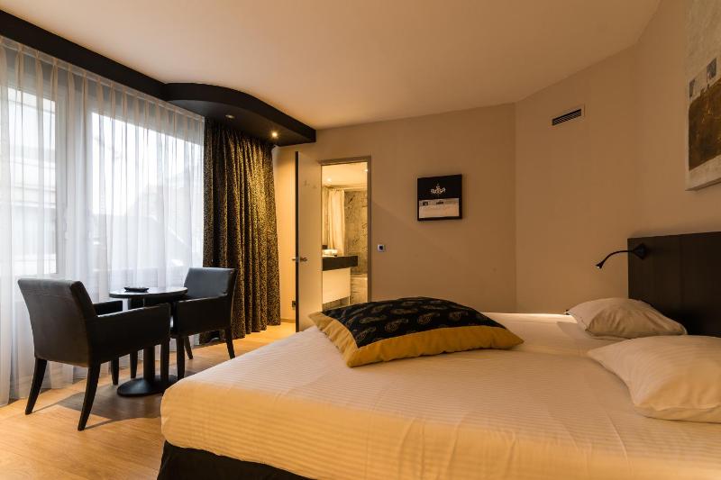 Special Offer - Superior Double or Twin Room image 4