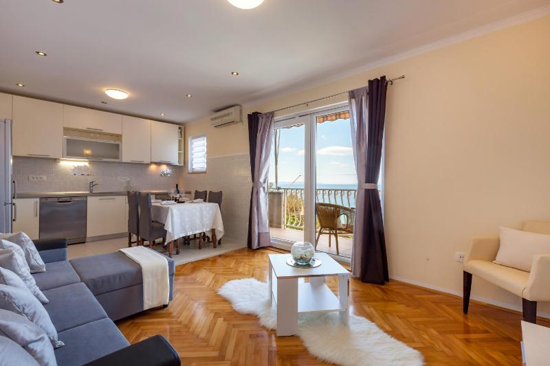 Apartment Maya - image 1