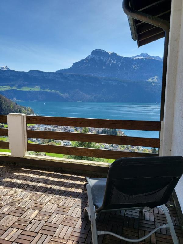 Deluxe Double Room with Balcony image 4