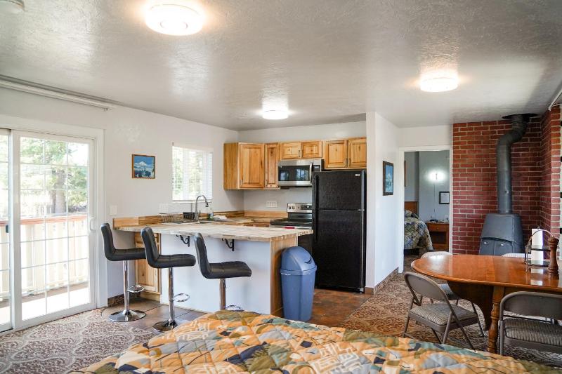 Two-Bedroom Suite image 4