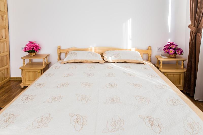 Double Room with Balcony image 2
