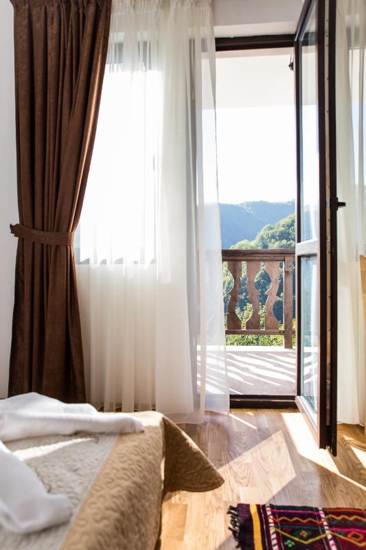 Superior Double Room image 4
