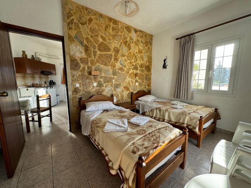 One-Bedroom Apartment (3 Adults) image 3
