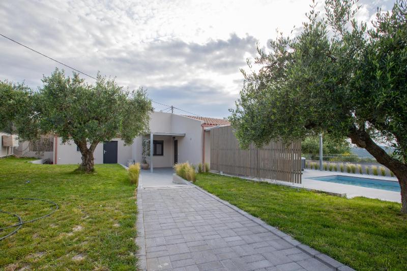 ONAR - LUXURY VILLAS - image 47