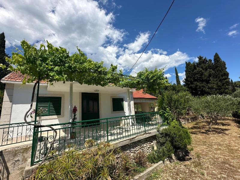 Beach house Bol - image 21
