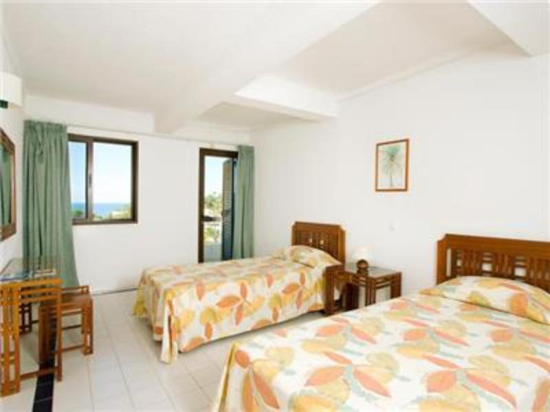 Superb Apartments 2 Bedroom - image 8