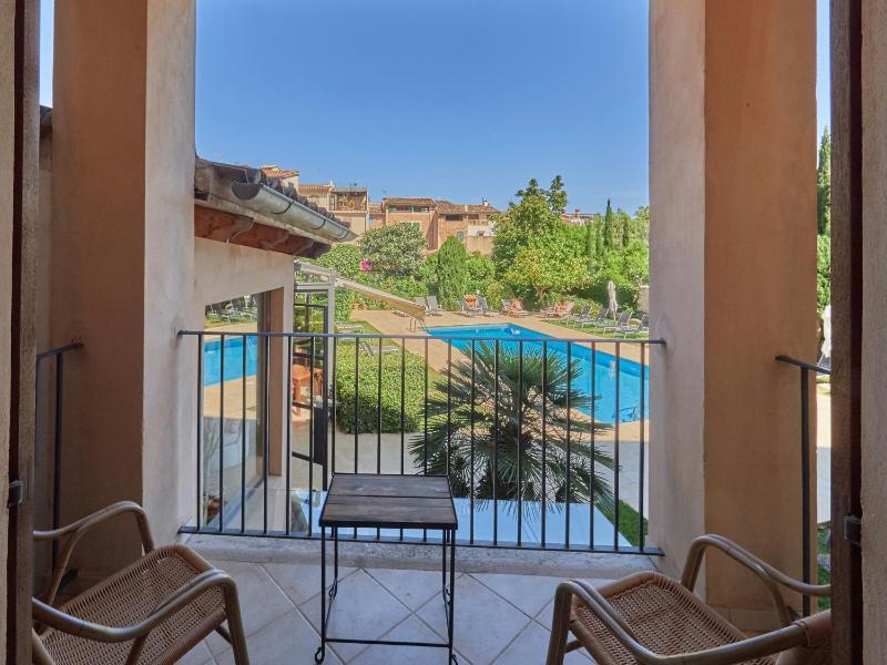 Double or Twin Room with Balcony image 3