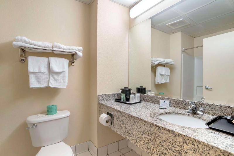 Queen Room with Two Queen Beds - Disability Access/Walk-In Shower image 2