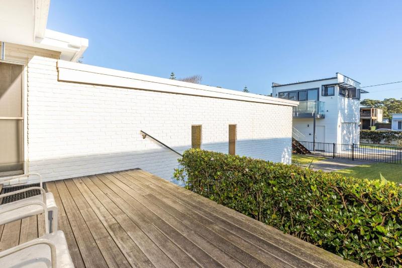 Azure Absolute Beachfront I Pet Friendly - image 16