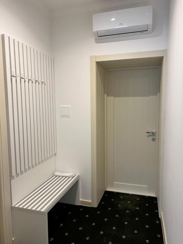 Deluxe Double Room image 3