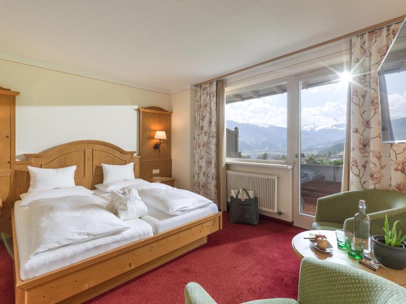 Double Room with Panoramic View image 3