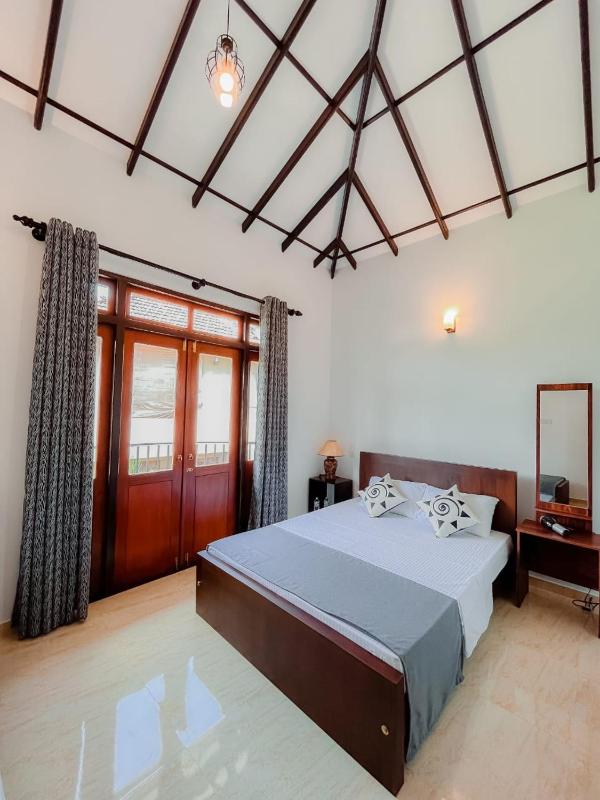 R & R Home Stay - image 10
