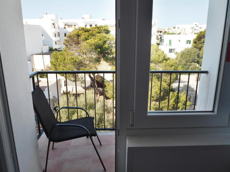 Triple Room with Balcony City Views image 1