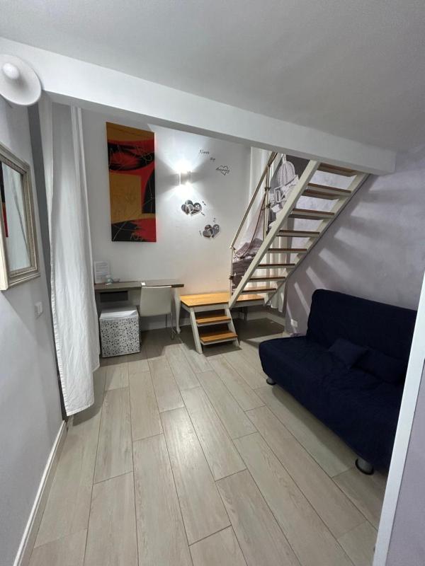 Standard Double Room image 3