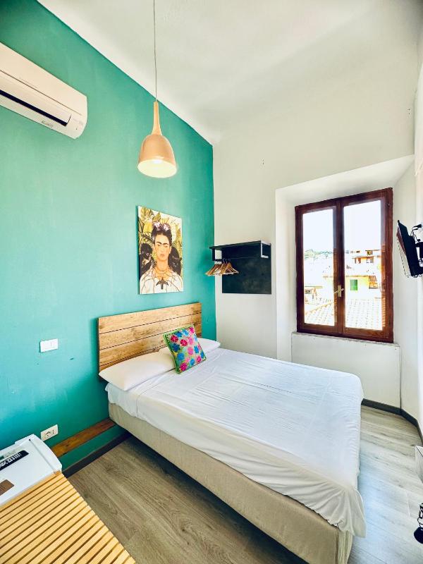 Standard Single Room image 4
