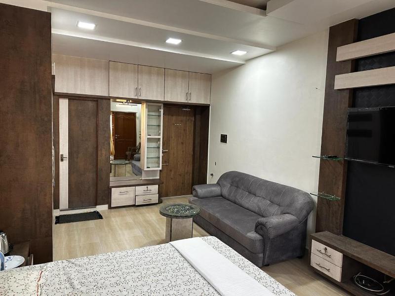 Temple View Home Stay - image 7