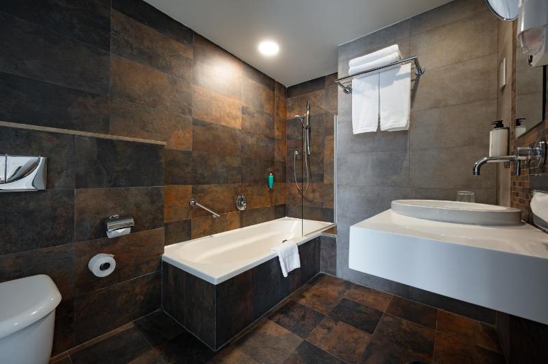 Economy Double or Twin Room image 2