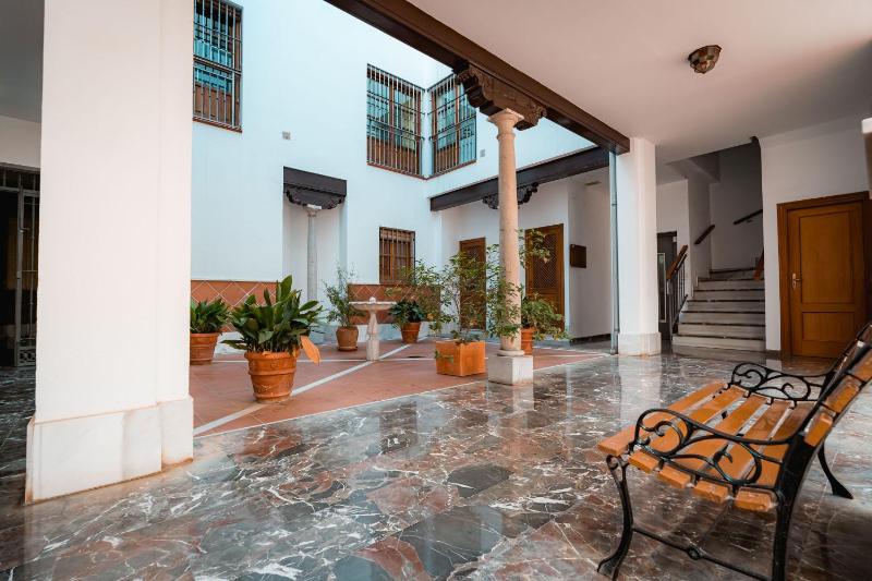 - Apartamento cerca de Gran Vía - QH Gran Vía 02 - image 3