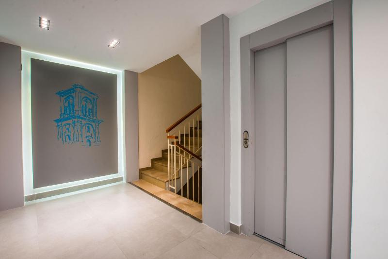 Studio Apartment - 14 image 1