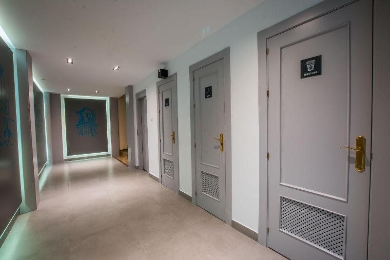Studio Apartment - 13 image 3