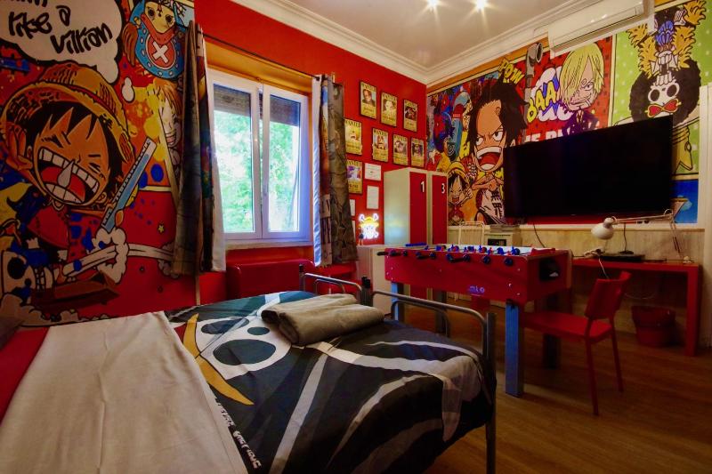 Quadruple Room image 4
