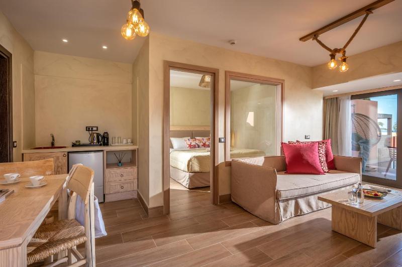 Luxury One Bedroom Suite with Sea View & Private Pool image 4