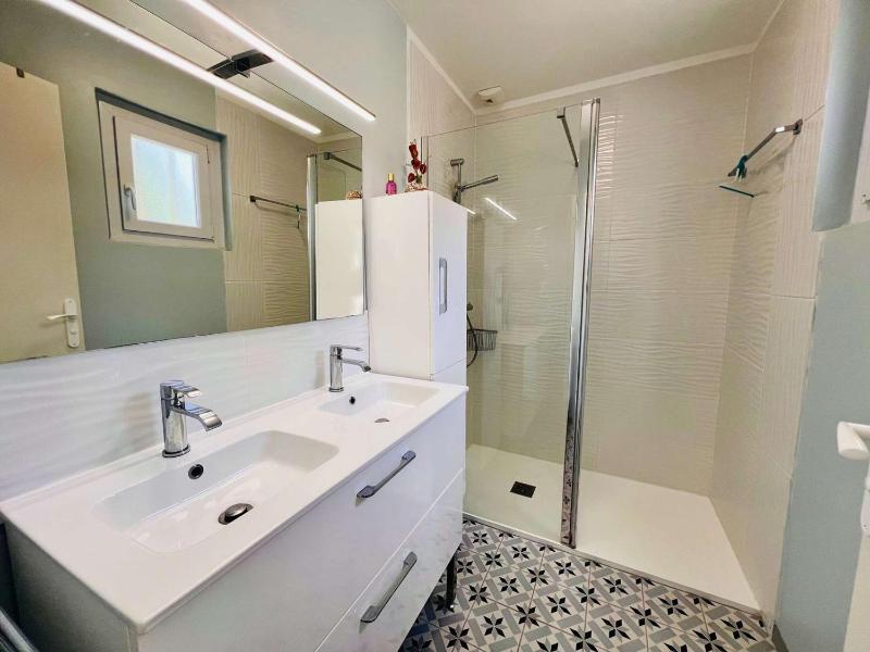 Maison rénovée 75m² près de la plage à Quiberon - image 11