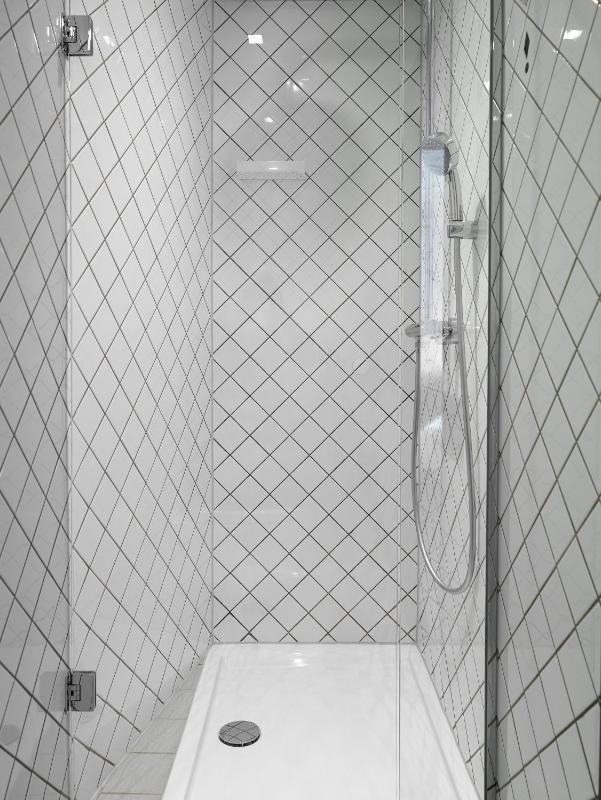 Basic Room image 4
