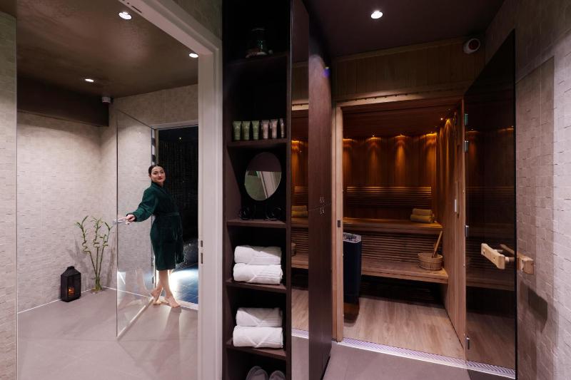 Superior double room with Spa access and massages (2 adults) image 2