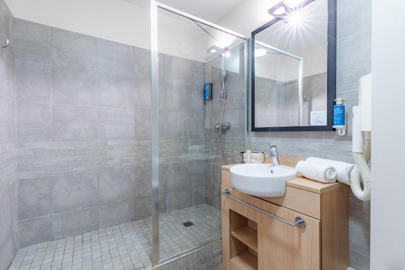 One Bedroom Apartment image 1