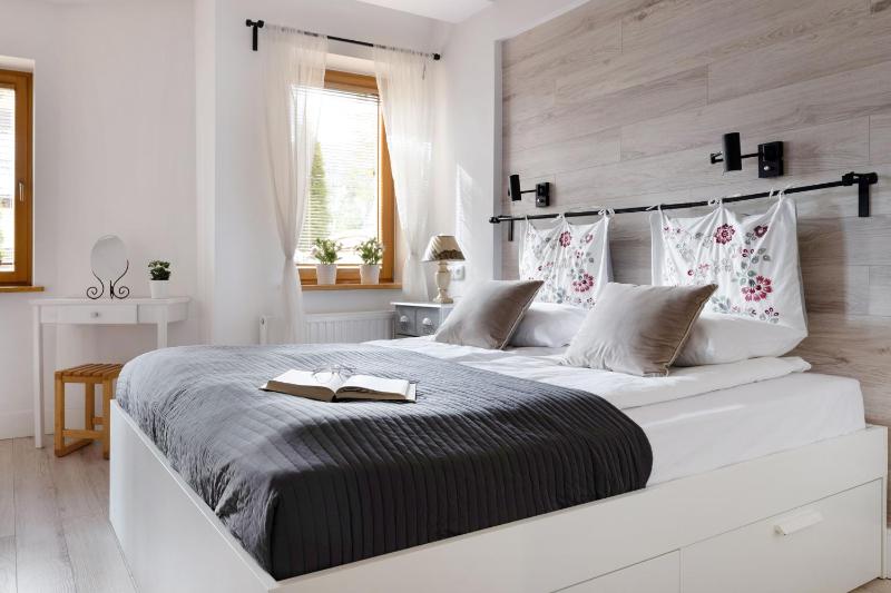 Apartament Pod Orłem - image 9