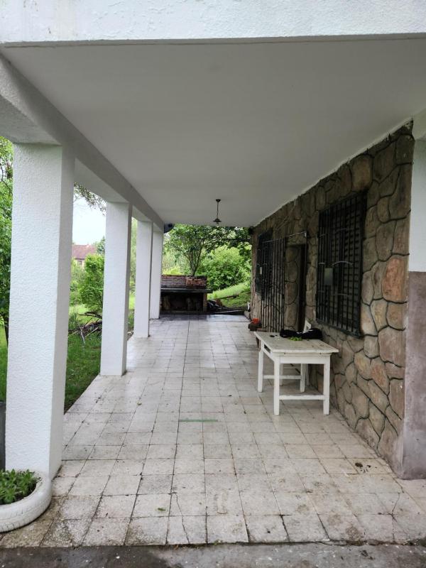Three-Bedroom House image 2